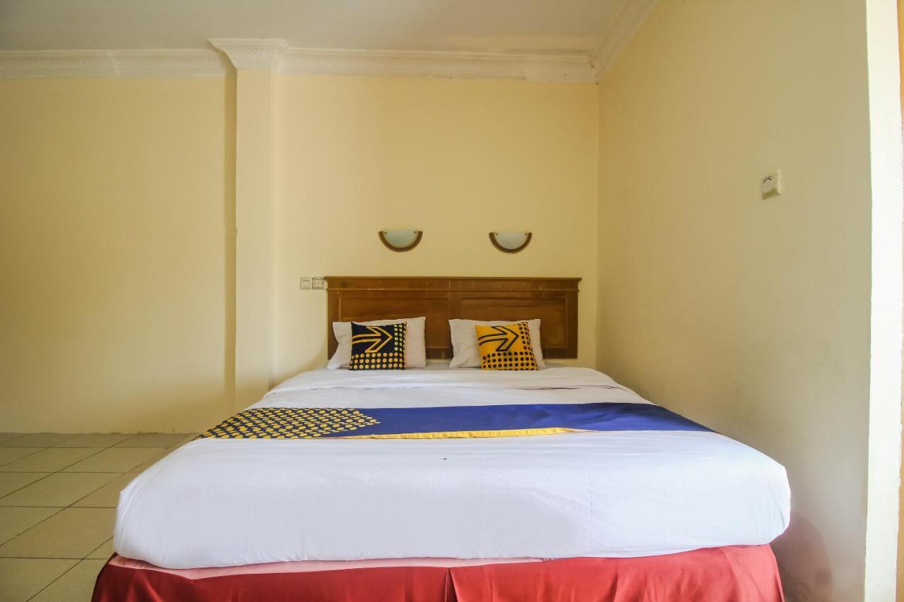 Spot On 2809 Hotel Yasmin Siak Sri Indrapura Экстерьер фото